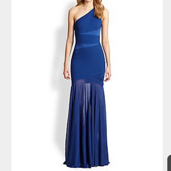 Halston Heritage Dresses & Skirts - Halston heritage one shoulder off grown